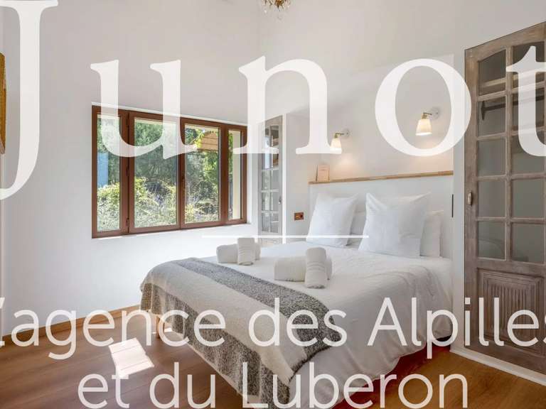 Maison Oppède - 5 chambres - 325m²