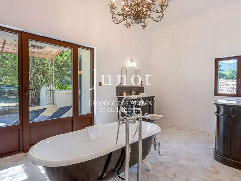 Maison Oppède - 5 chambres - 325m²