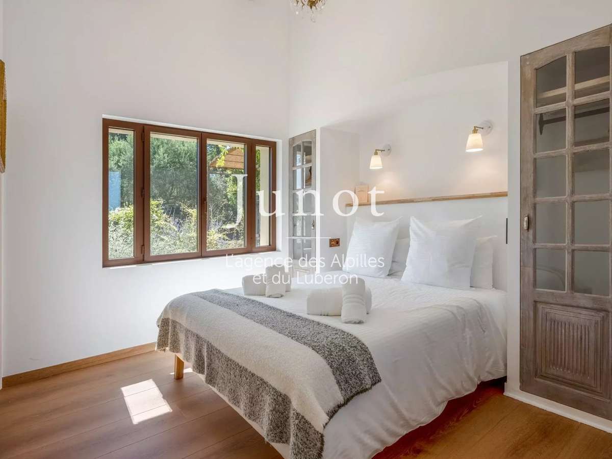 House Oppède