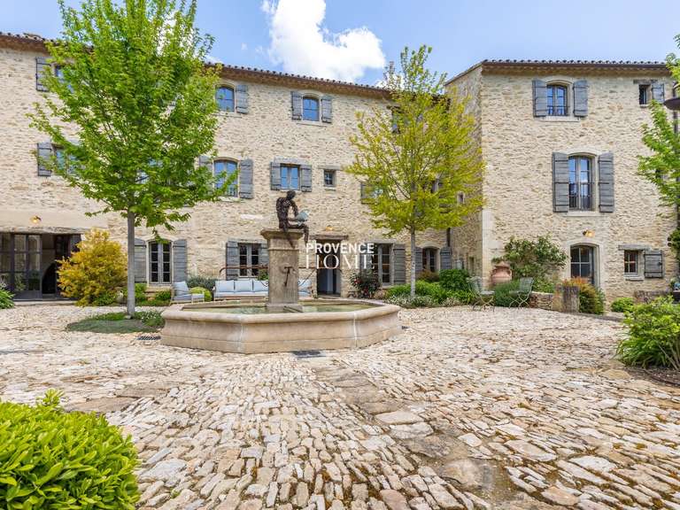 Propriété Oppède - 8 chambres - 784m²