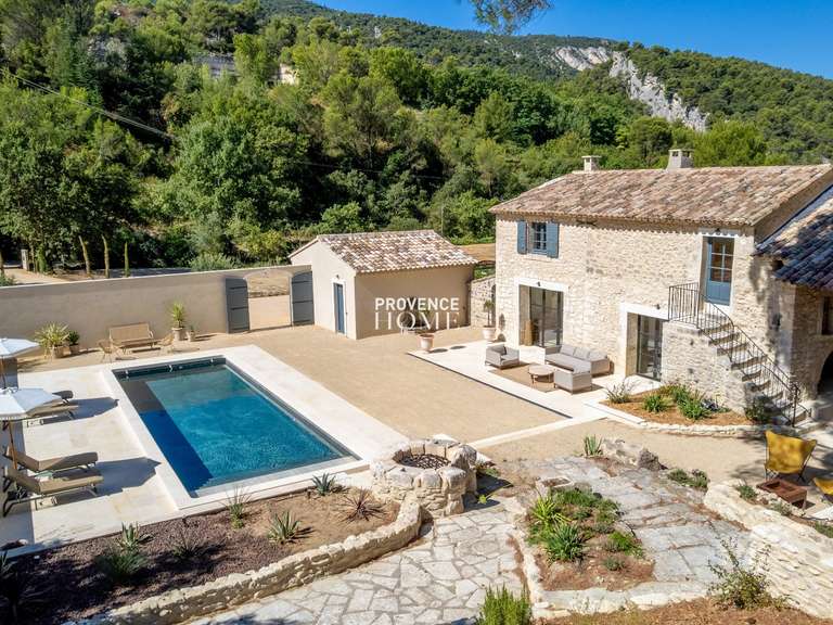 Propriété Oppède - 4 chambres - 221m²