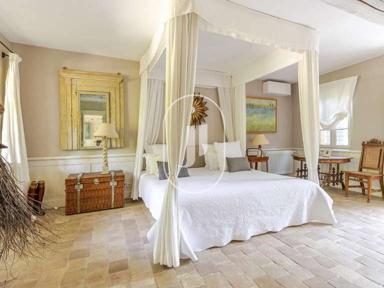 Propriété Oppède - 9 chambres - 545m²