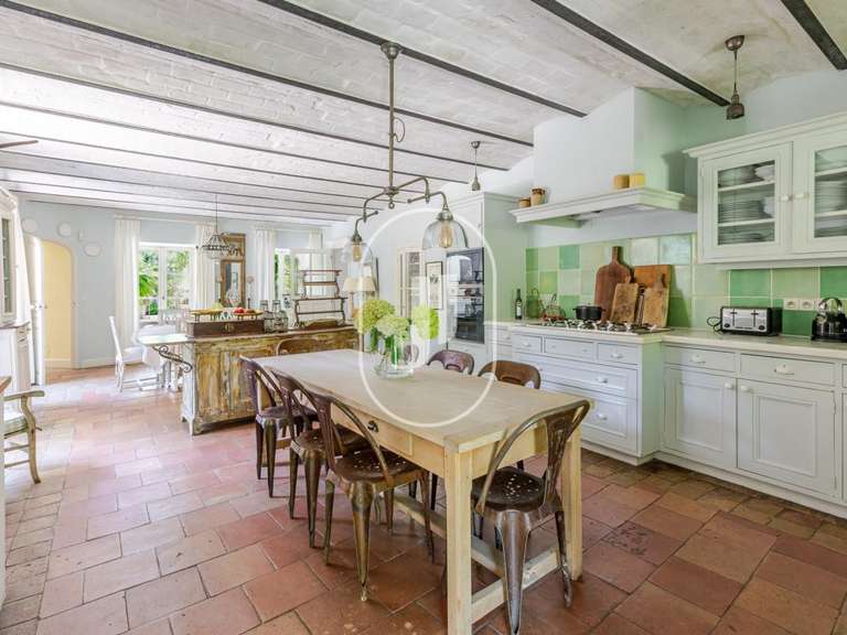 Propriété Oppède - 9 chambres - 545m²