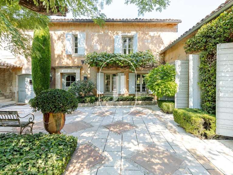 Propriété Oppède - 9 chambres - 545m²