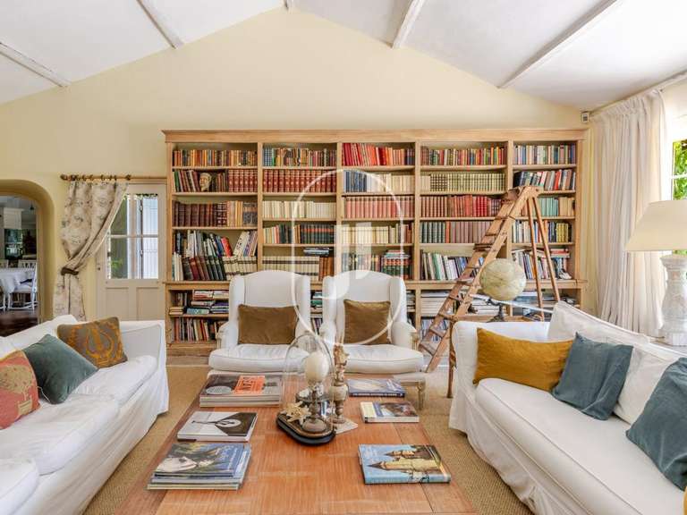 Propriété Oppède - 9 chambres - 545m²