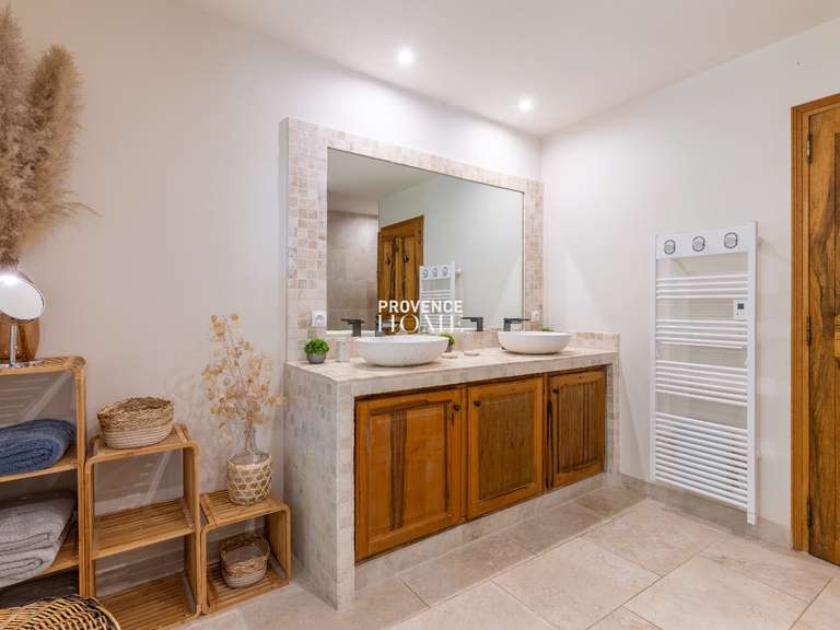 Propriété Oppède - 5 chambres - 208m²