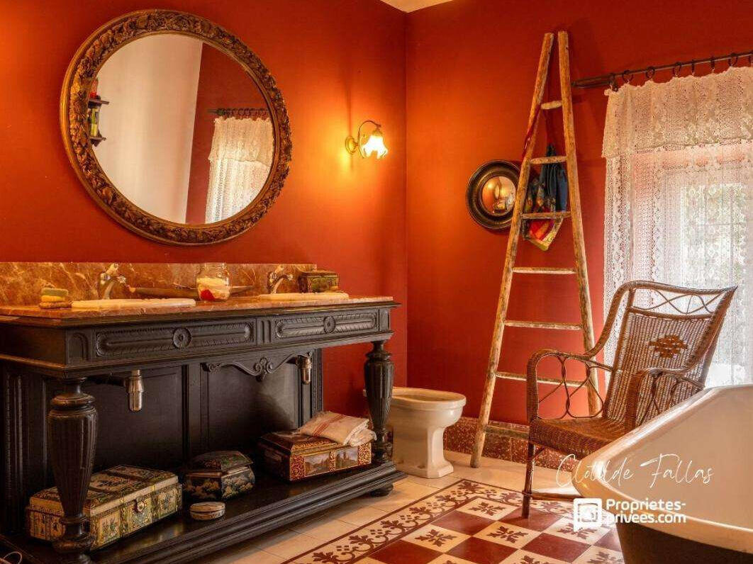 Property Orange