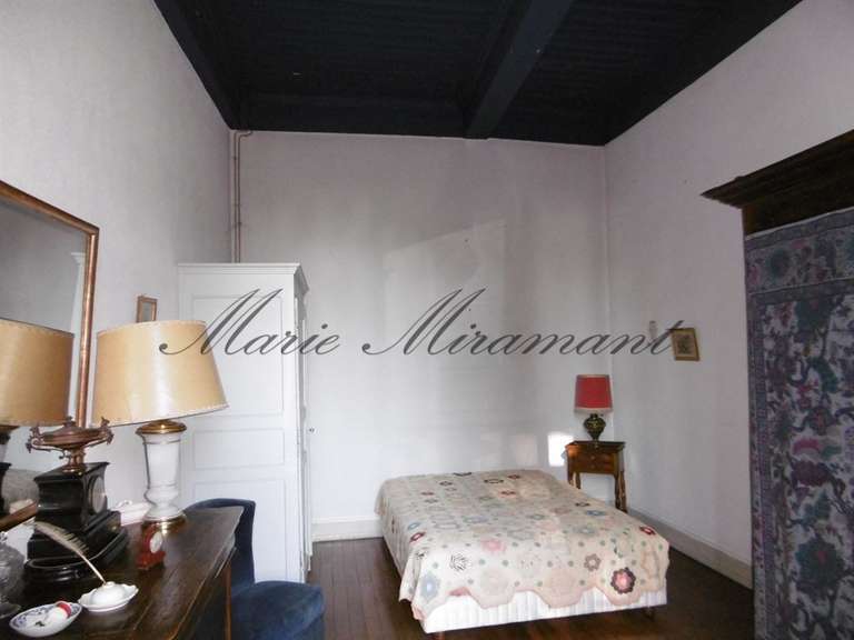 Propriété Orange - 8 chambres - 350m²