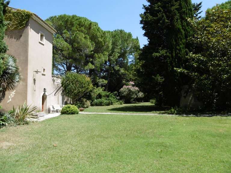 Propriété Orange - 8 chambres - 350m²