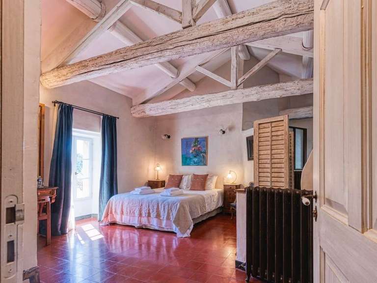 Propriété Orange - 8 chambres