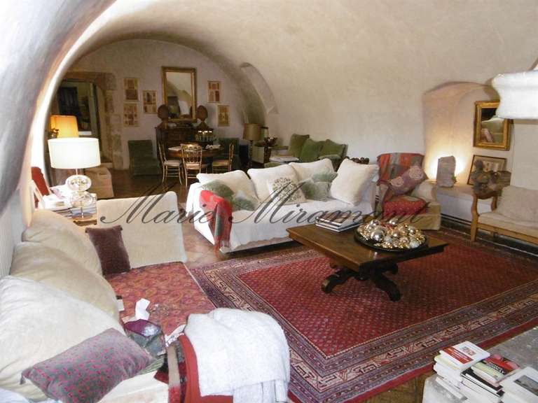 Propriété Orange - 8 chambres - 350m²