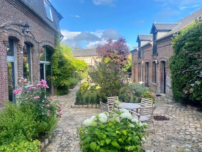 Hôtel particulier Orbec - 7 chambres - 485m²