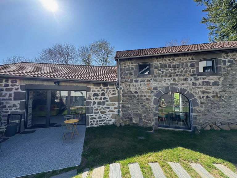 House Orcines - 9 bedrooms - 418m²