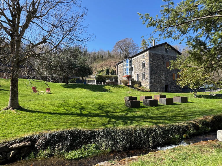 House Orcines - 9 bedrooms - 418m²