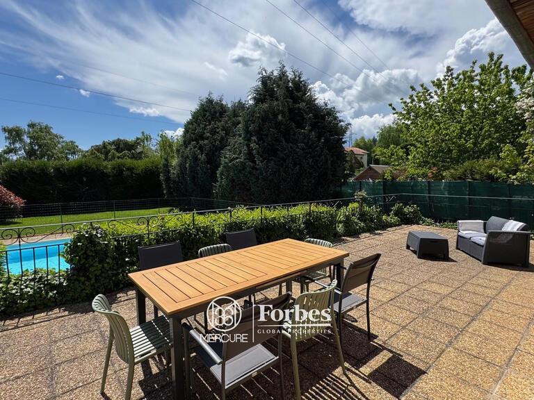 Maison Orcines - 4 chambres - 250m²