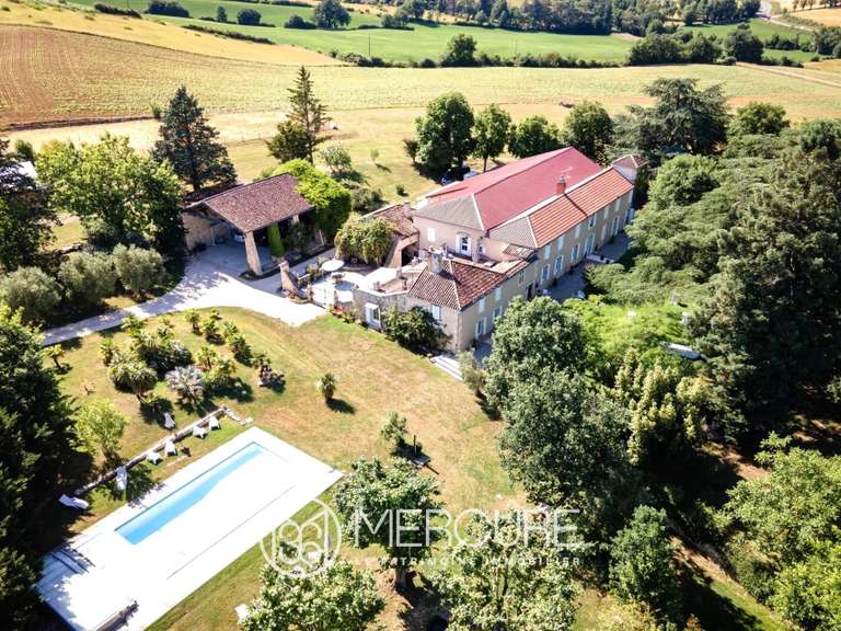 Propriété Ordan-Larroque - 9 chambres - 660m²