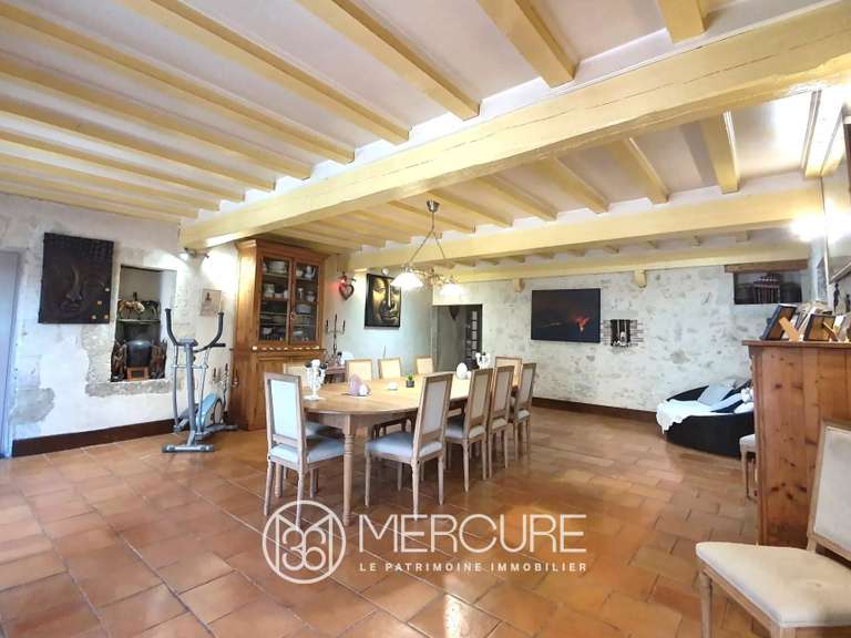 Propriété Ordan-Larroque - 9 chambres - 660m²