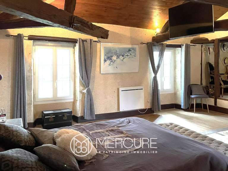 Propriété Ordan-Larroque - 9 chambres - 660m²