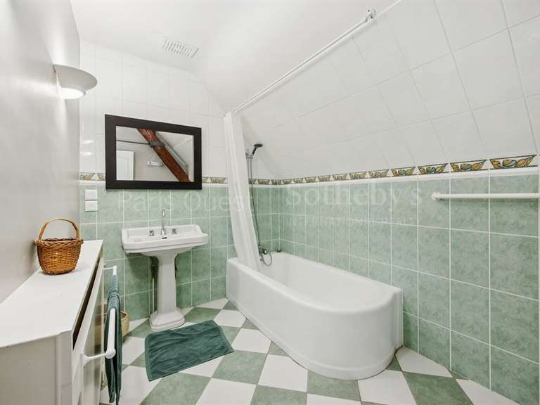 Maison Orgerus - 5 chambres - 350m²