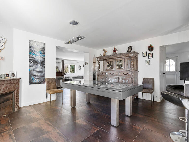 Maison Orgeval - 5 chambres - 163m²