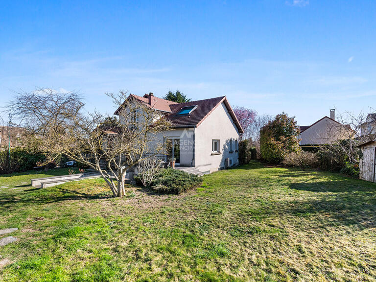 Maison Orgeval - 5 chambres - 163m²