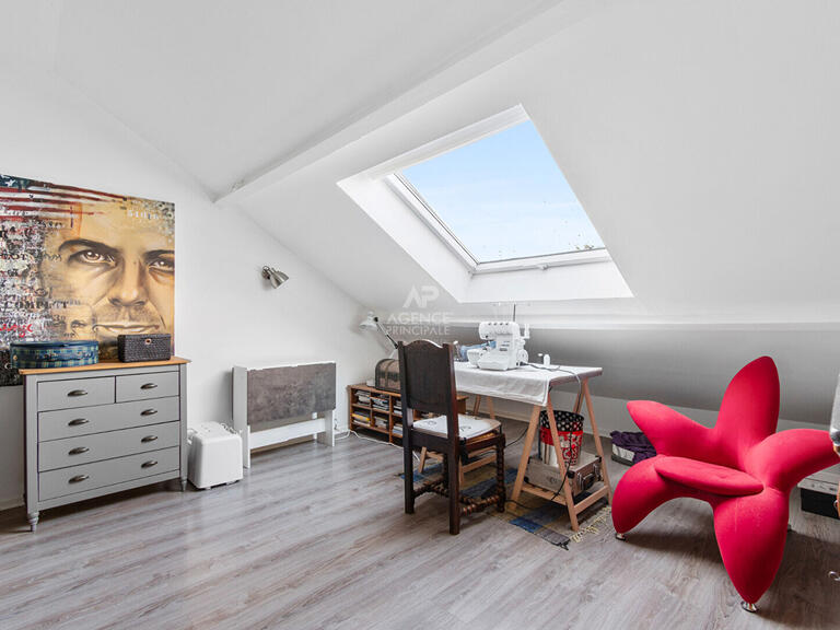 Maison Orgeval - 5 chambres - 163m²