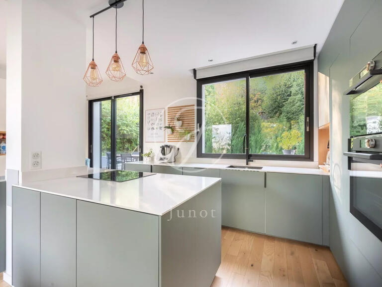 Maison Orgeval - 5 chambres - 183m²