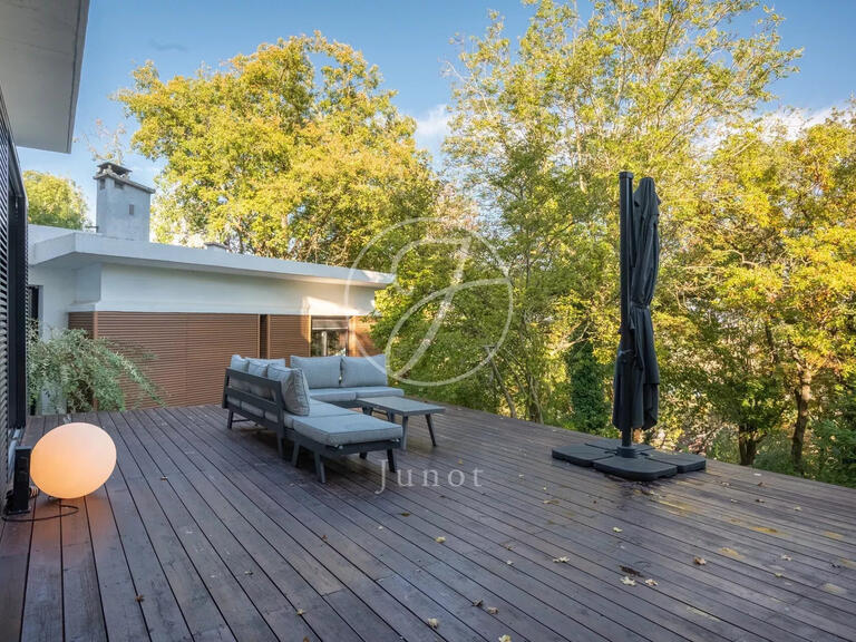 Maison Orgeval - 5 chambres - 183m²