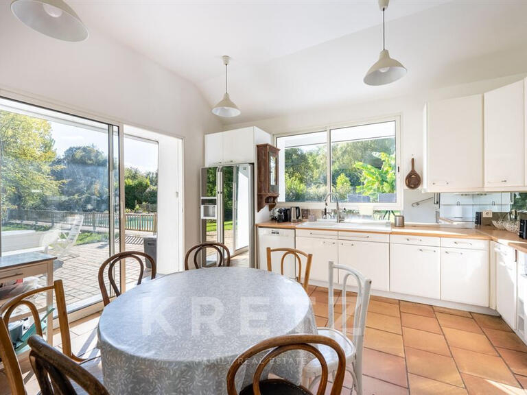 Maison Orgeval - 6 chambres - 275m²