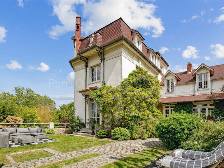 Maison Orgeval - 6 chambres - 280m²