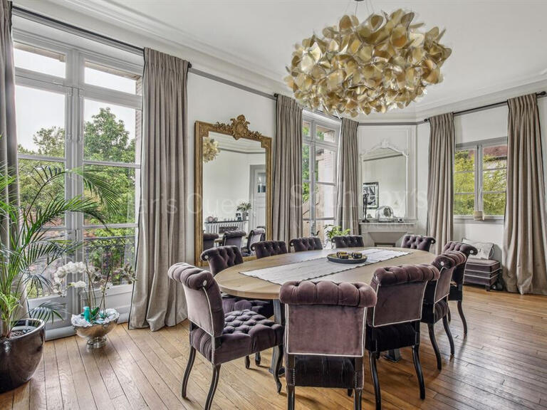 Maison Orgeval - 6 chambres - 280m²
