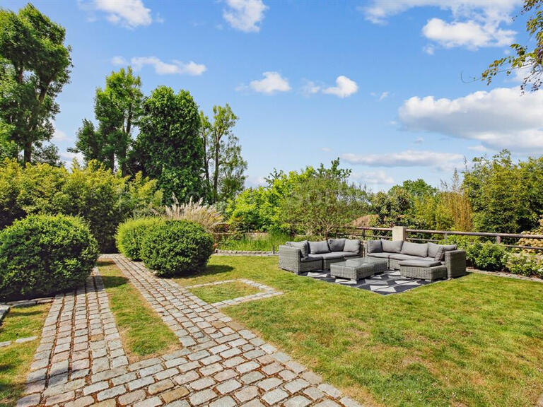 Maison Orgeval - 6 chambres - 280m²