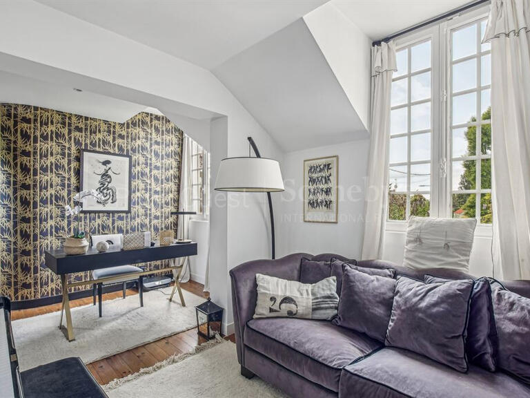 Maison Orgeval - 6 chambres - 280m²