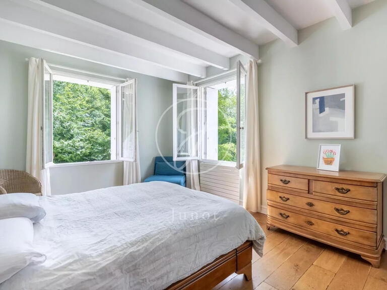 House Orgeval - 7 bedrooms - 275m²