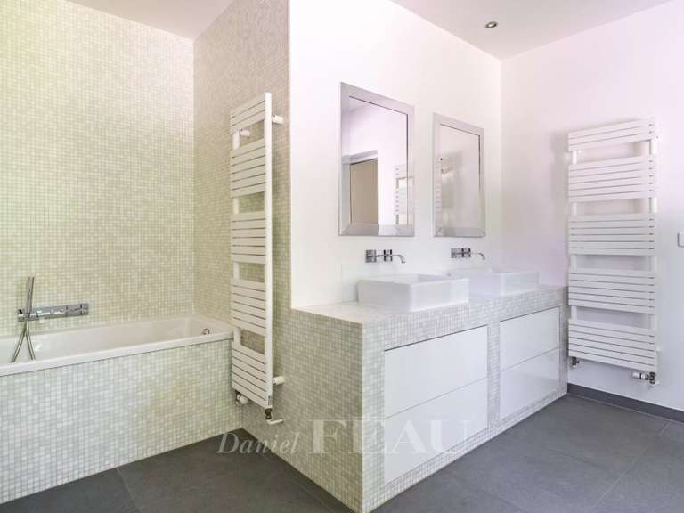 Maison Orgeval - 7 chambres - 519m²