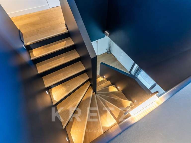 Maison Orgeval - 5 chambres - 198m²