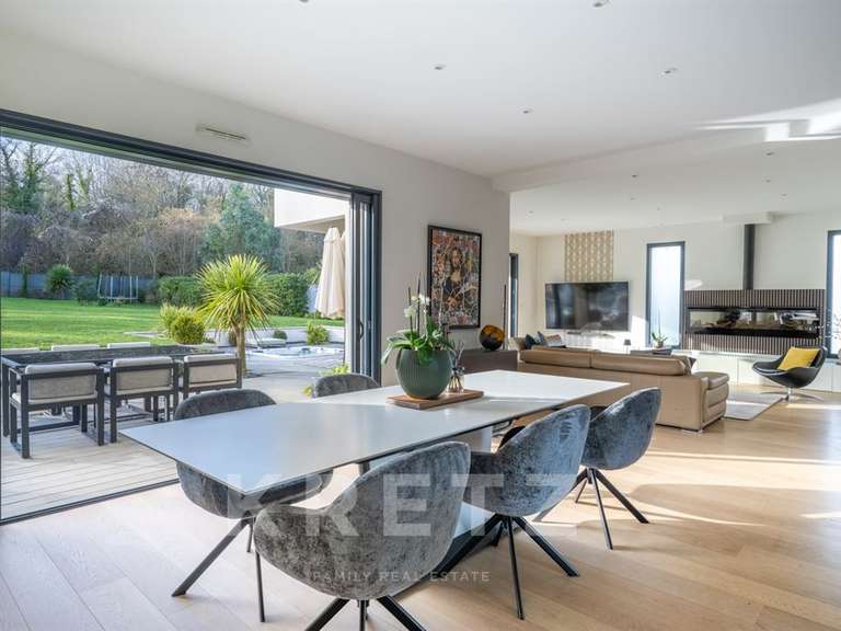 Maison Orgeval - 5 chambres - 198m²