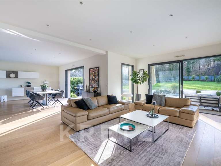 Maison Orgeval - 5 chambres - 198m²