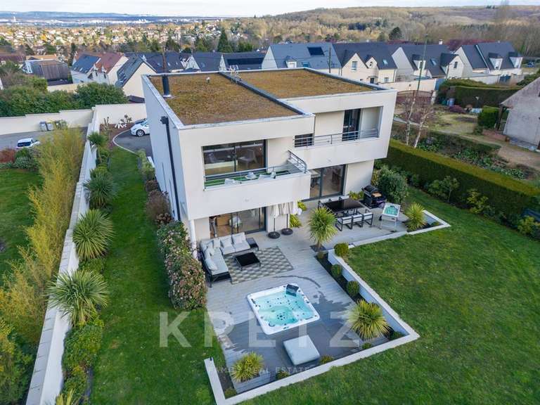 Maison Orgeval - 5 chambres - 198m²