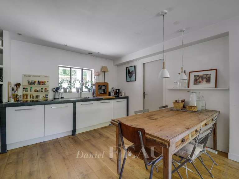 Maison Orgeval - 4 chambres - 452m²