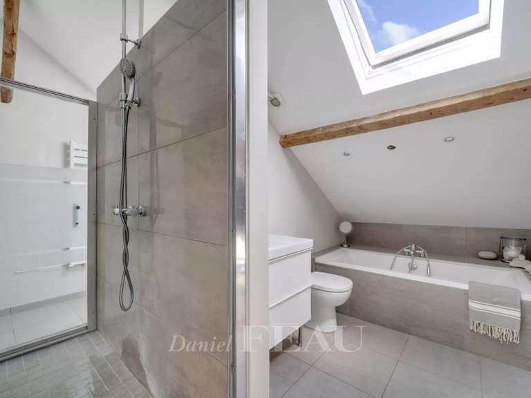 Maison Orgeval - 4 chambres - 452m²