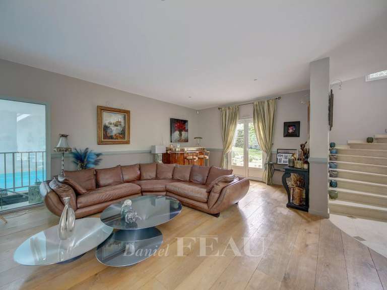Maison Orgeval - 6 chambres - 490m²
