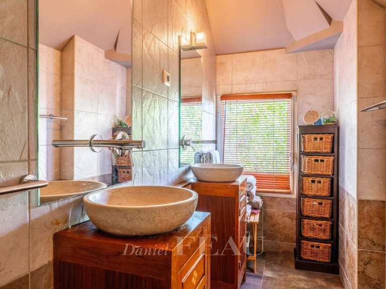 Maison Orgeval - 6 chambres - 490m²