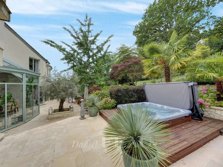 Maison Orgeval - 6 chambres - 490m²