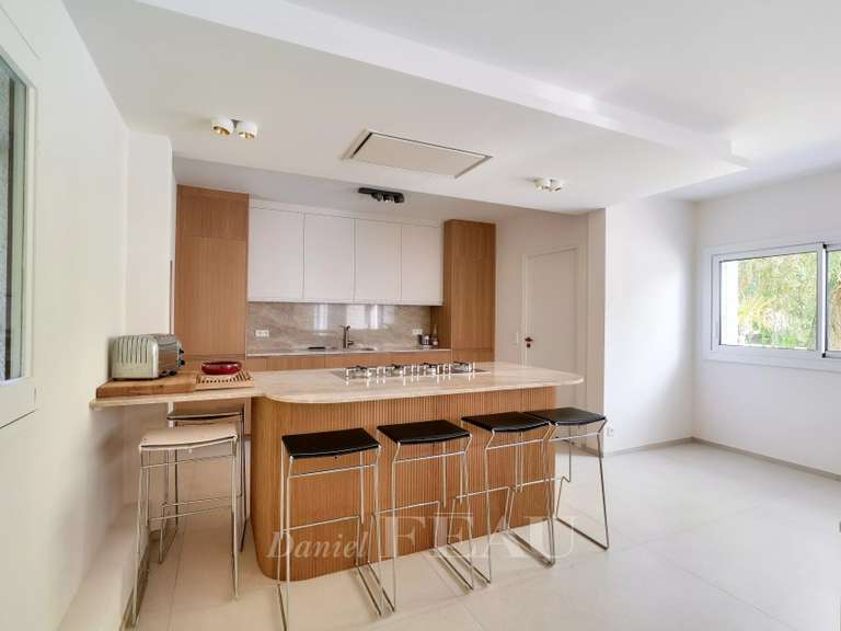 Maison Orgeval - 7 chambres - 519m²
