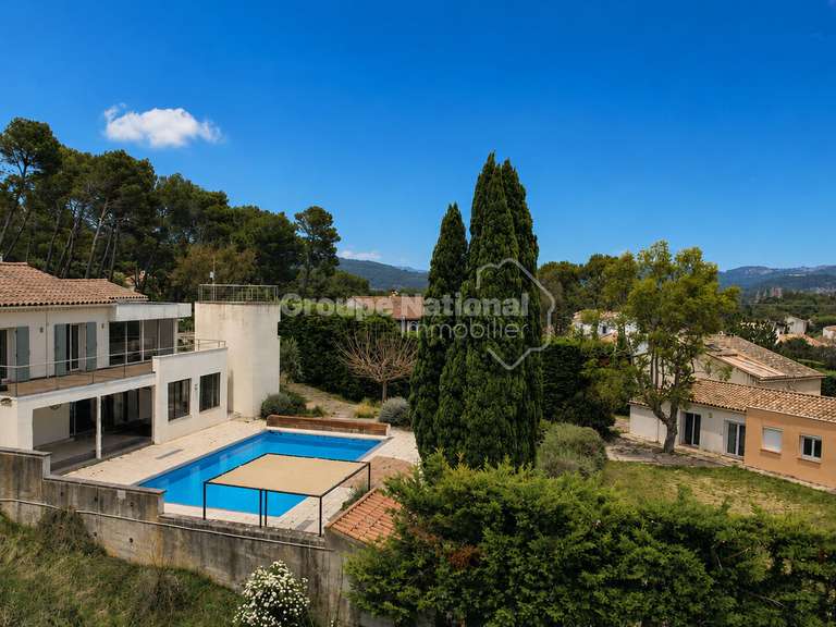 Maison Orgon - 7 chambres - 325m²