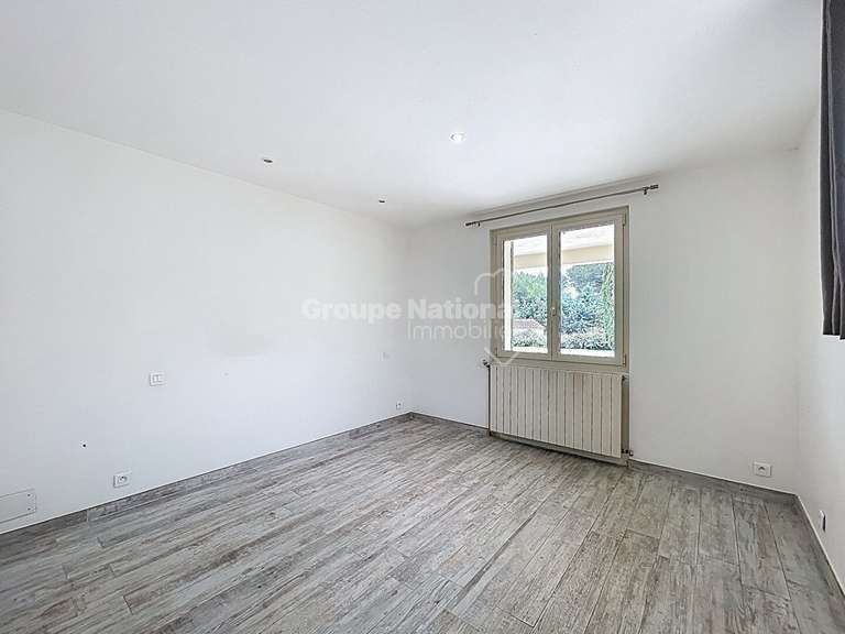 Maison Orgon - 7 chambres - 325m²