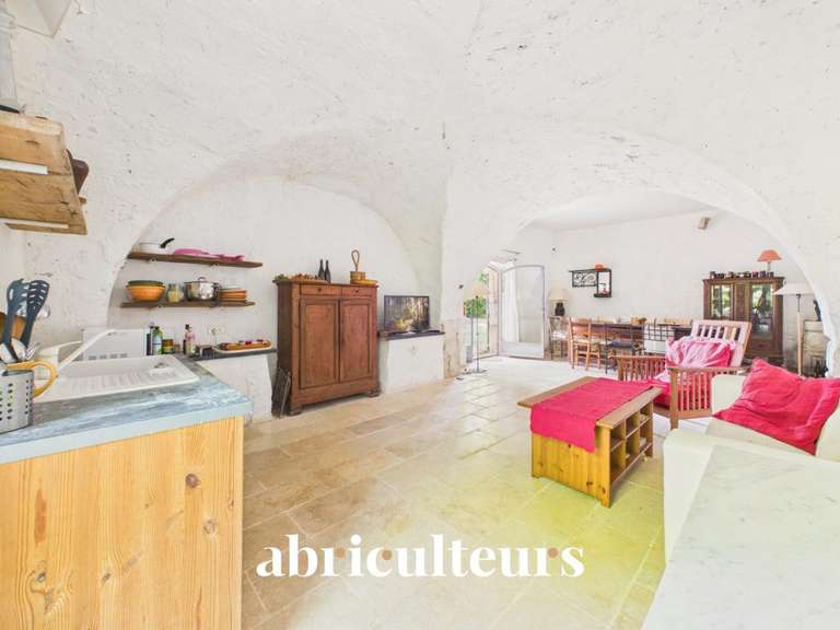 Maison Orgon - 6 chambres - 310m²