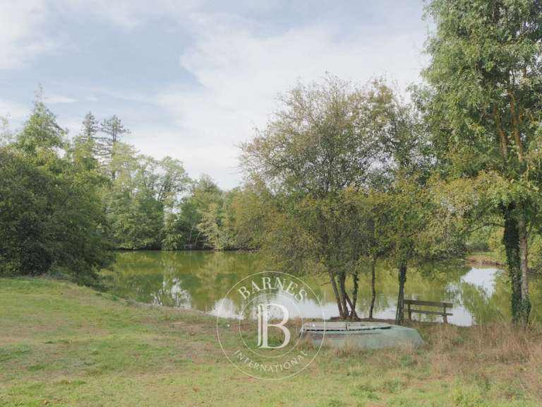 Château Orléans - 14 chambres - 534m²