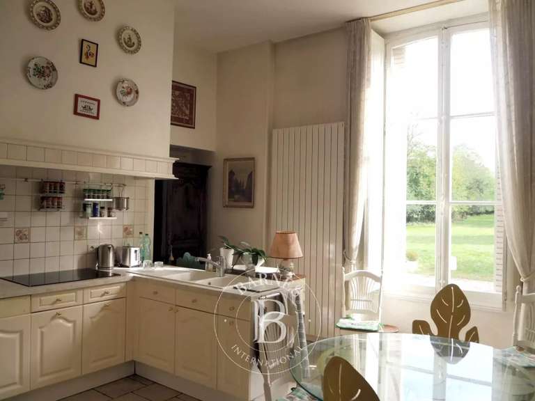 Château Orléans - 14 chambres - 534m²